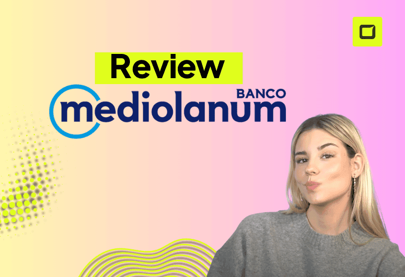 Paula Diaz explicando la review de banco mediolanum con el logo de rankiator