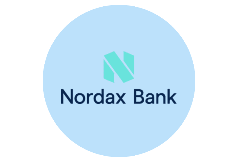 circulo azul con el logo de Nordax Bank
